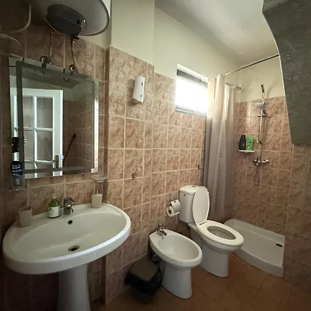 Townsquare Central * 地拉那