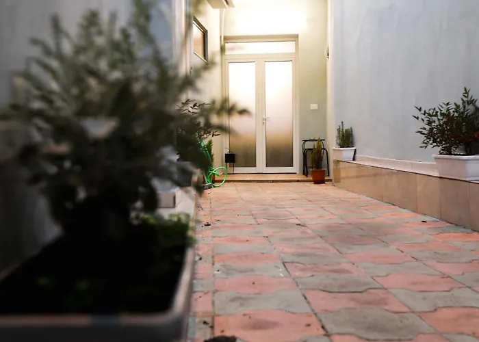 Townsquare Central * Tirana